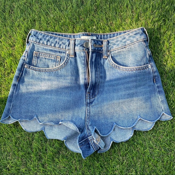 H&M Jean shorts - Picture 1 of 3